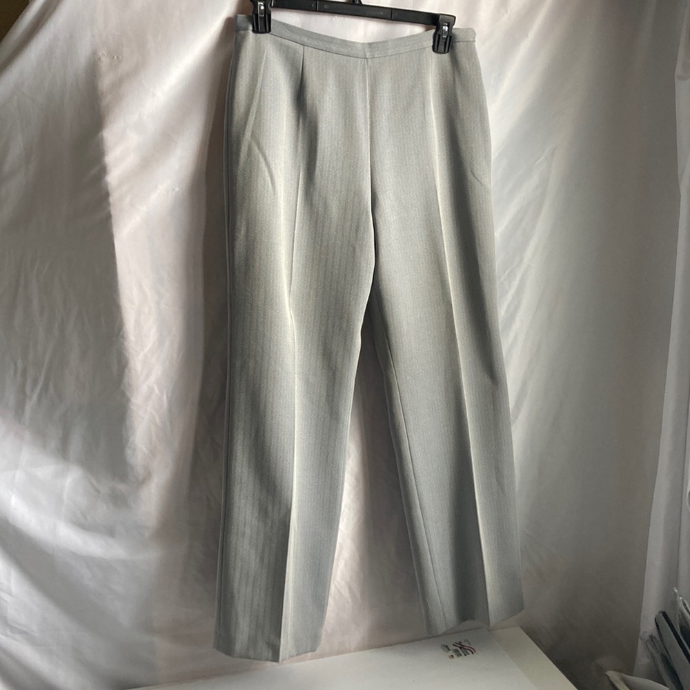 Jones Wear Dress Pants Size 12